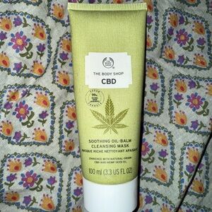 The Body Shop Soothing Oil-Balm Cleansing Mask